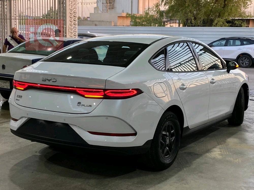 بي واي دي Qin Plus